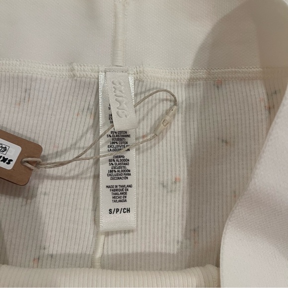 NWT: SKIMS Ribbed Leggings with Marigold Rosebud Print PJs - Picture 7 of 7